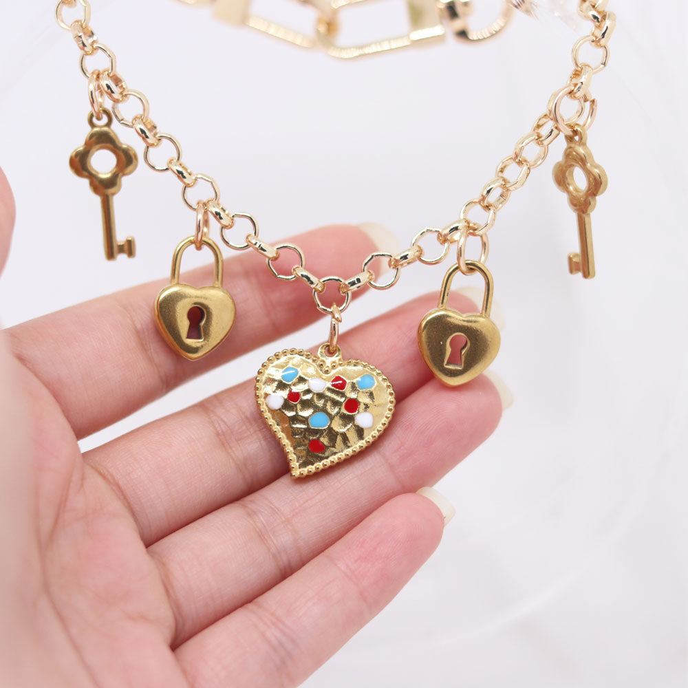 KC25 bag charm keychain phone accessory lanyard decoration chain lock and heart pendant 26cm
